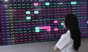 Chứng khoán sau cú rơi mạnh nhất từ đầu năm: Tháng 8 có 'dễ thở' hơn?