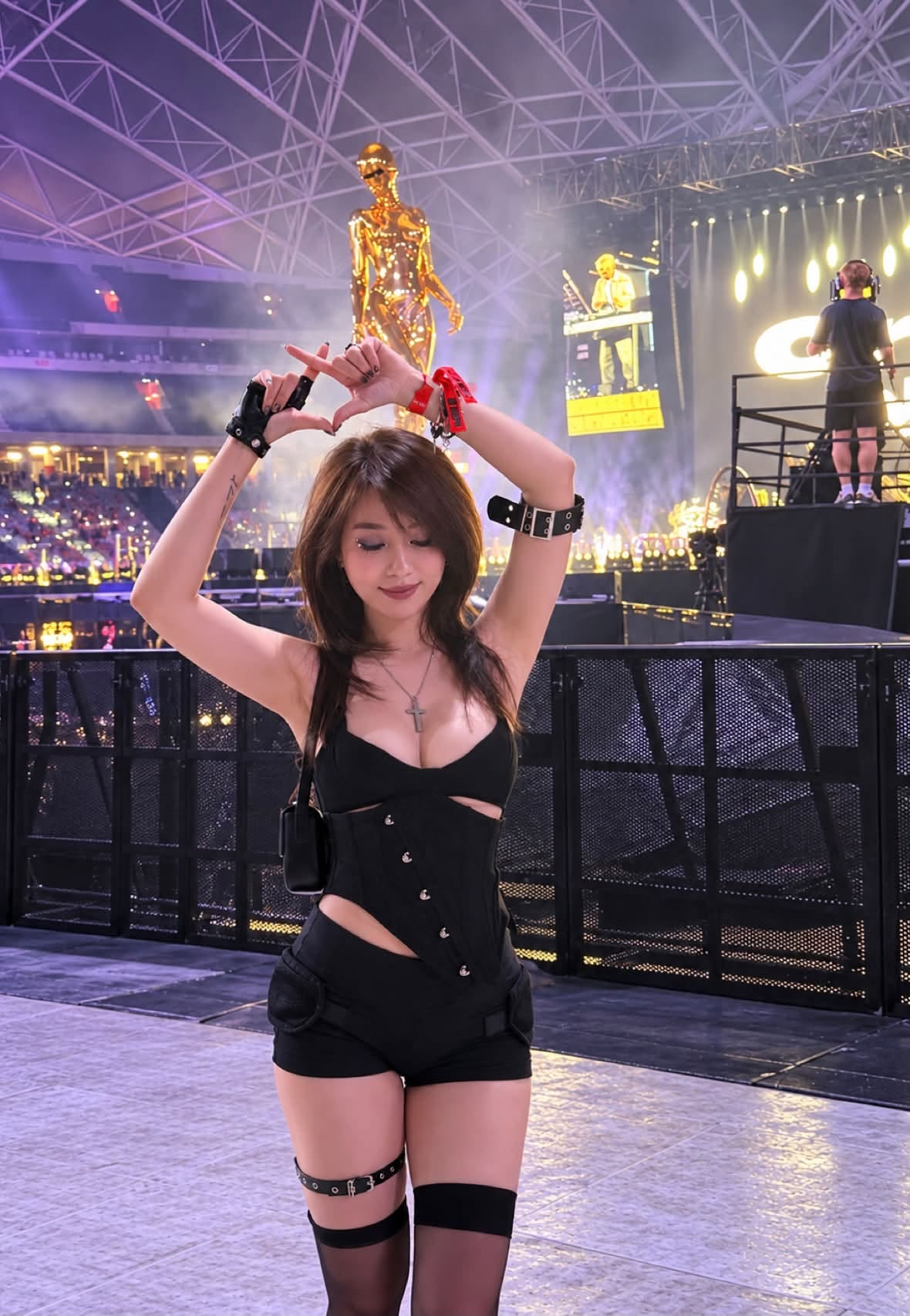 Hà Kim, Uyên Tô khoe visual "khủng" đi đu idol, nhan sắc lẫn thần thái đều đạt điểm 10!