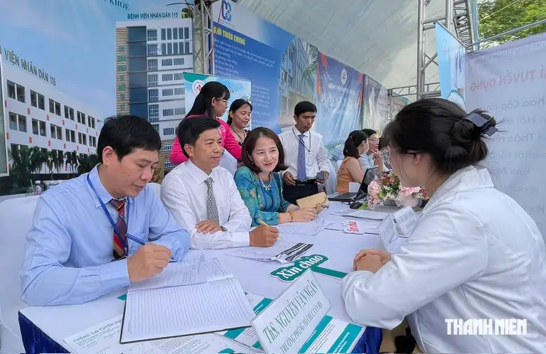 Năm nay nhu cầu tuyển dụng của các cơ sở y tế tại TP.HCM lên đến 300 bác sĩ