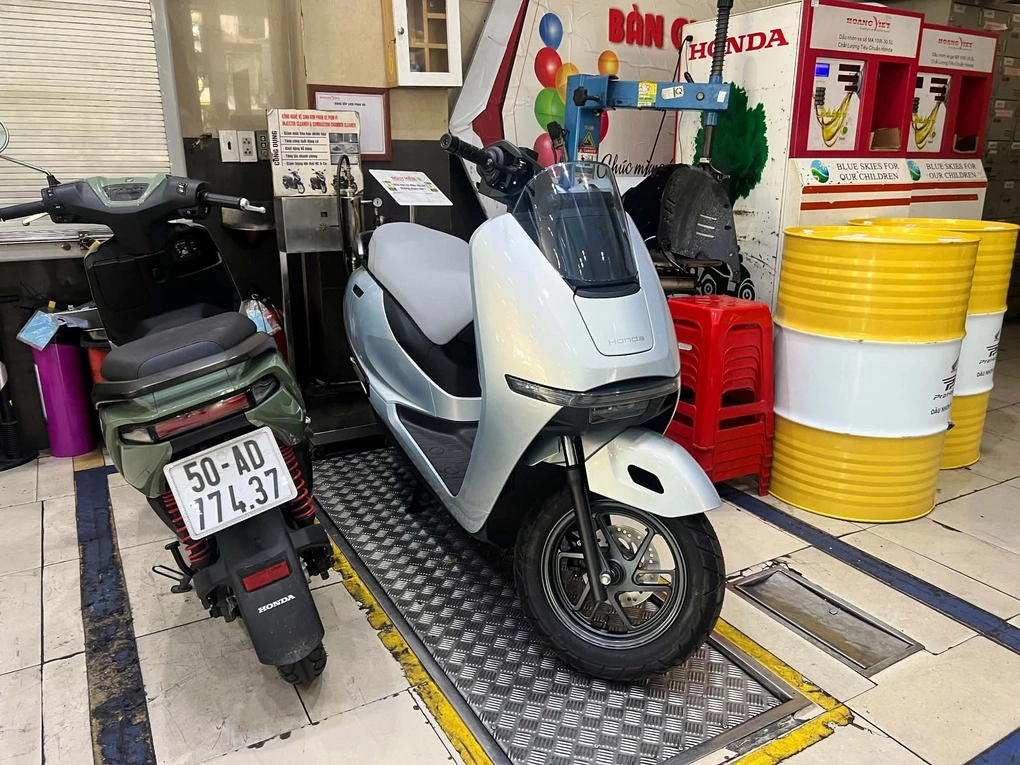 Honda UC3 màu trắng bản sản xuất trong nước tại một đại lý ở TP HCM. Ảnh: Hải Đăng