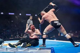 Một cảnh tượng quen thuộc của đô vật Mỹ - Ảnh: NJPW