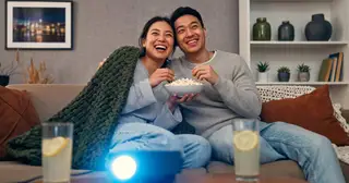 Bí mật 'quy tắc 4-6-8' khi thiết lập máy chiếu giúp biến nhà thành rạp phim