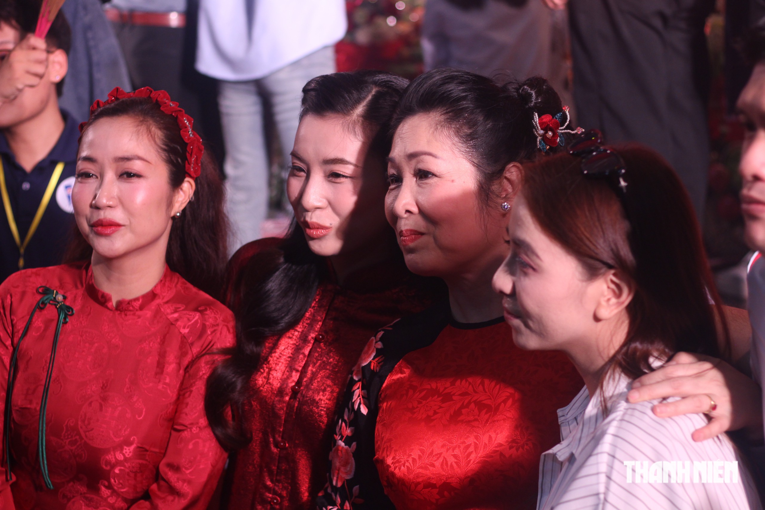 Giỗ Tổ ngành sân khấu còn là dịp để các nghệ sĩ được gặp gỡ, trò chuyện sau chặng đường làm nghề