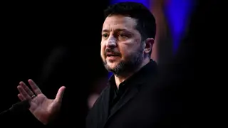 Ông Zelensky: Lệnh miễn trừng phạt của Mỹ trao phần thưởng cho Nga