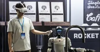 AI 'xâm chiếm' văn phòng Trung Quốc: Mỗi người làm việc bằng 3