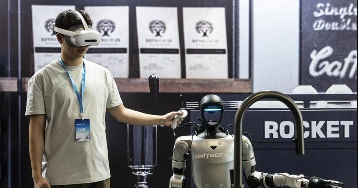 AI 'xâm chiếm' văn phòng Trung Quốc: Mỗi người làm việc bằng 3