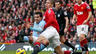 Tevez: 'Việc tôi tới Man City như nhát dao đâm vào Ferguson'