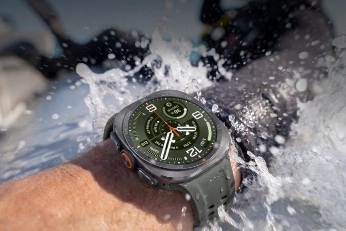 Pin 800 mAh, màn hình 5.000 nit, Galaxy Watch Ultra2 có đáng để lên đời?
