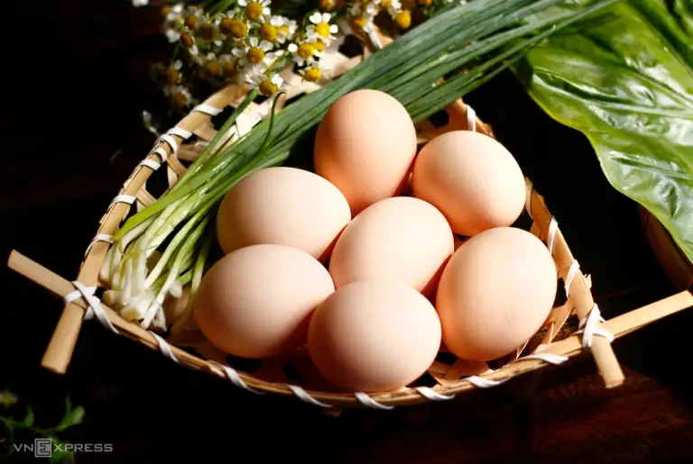 Trứng cung cấp nguồn đạm hoàn chỉnh nhưng lượng nhân purin gần như bằng không, an toàn cho người bệnh gout. Ảnh: Bùi Thủy