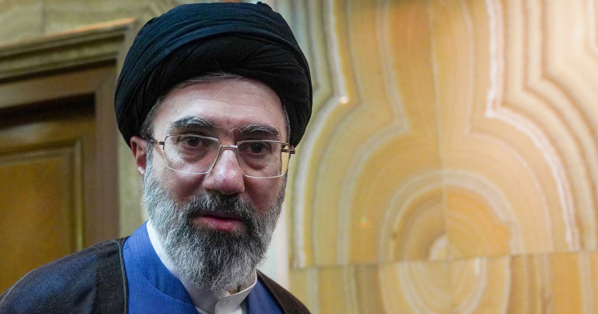 Lãnh tụ tối cao Iran nói Mỹ sẽ bị giáng đòn đau, buộc phải rời Trung Đông