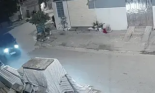 'Chiếc xe điên lúc rạng sáng'