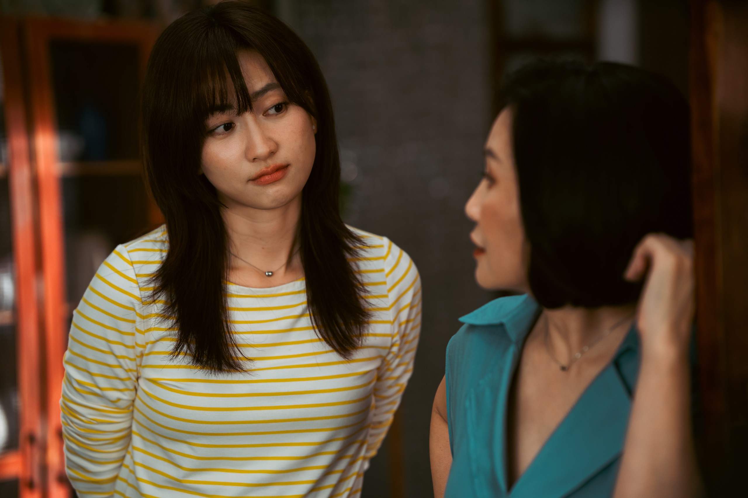 Phương Anh Đào khám phá ra một khía cạnh khác của đàn chị khi làm việc chung