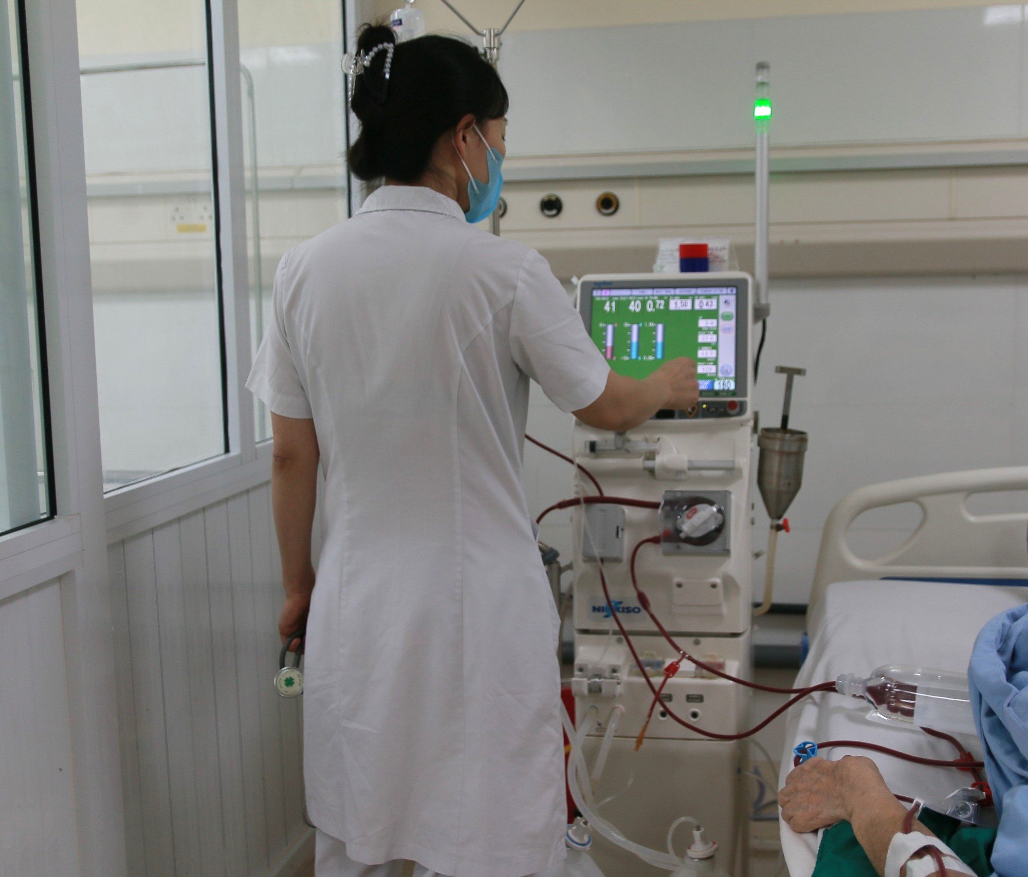 Tưởng ngứa da do dị ứng, người đàn ông bàng hoàng phát hiện chức năng thận đã suy giảm đến giai đoạn cuối. Ảnh minh họa: HĐ.