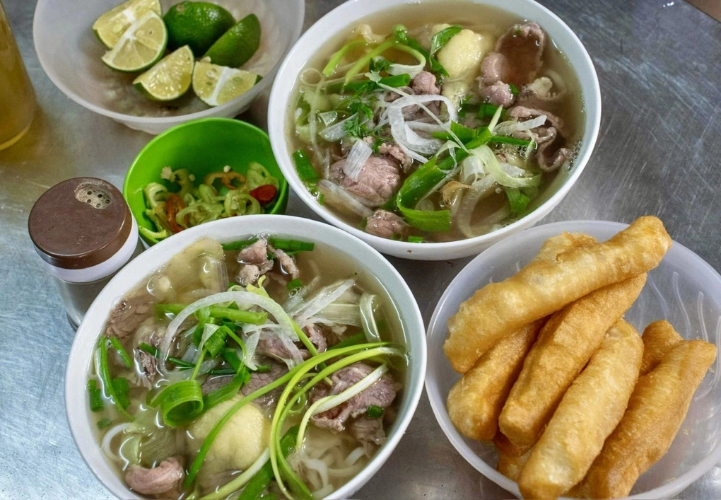 Quẩy không nên trở thành món ăn kèm thường xuyên. Ảnh minh họa: Hoàng Giang