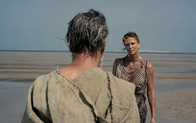 Calypso do nữ diễn viên Charlize Theron thủ vai - Ảnh: Universal Pictures