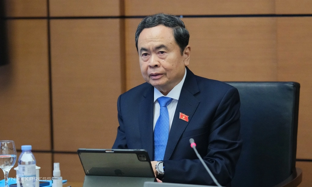 Chủ tịch Quốc hội Trần Thanh Mẫn phát biểu tại phiên họp sáng 18/10. Ảnh: Anh Tú