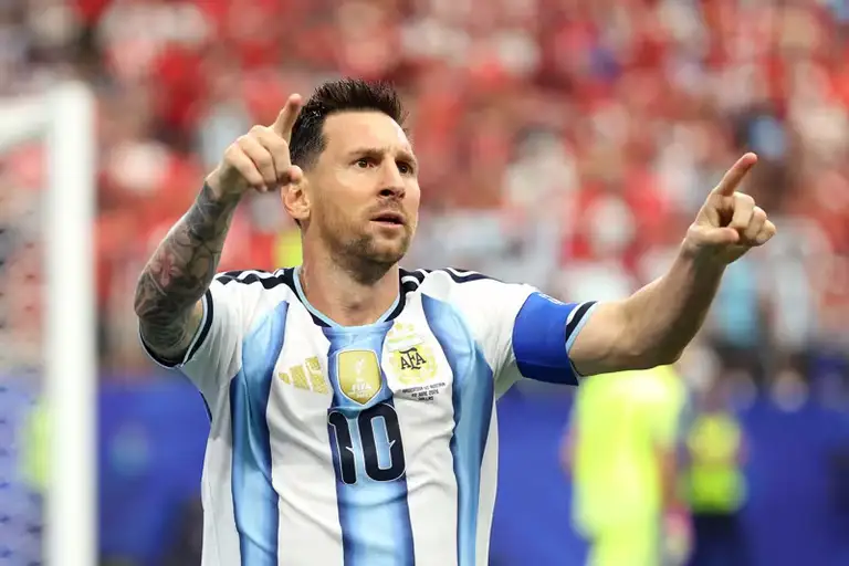 Messi hứa hẹn sẽ lại ghi bàn cho tuyển Argentina - Ảnh: REUTERS
