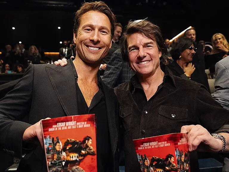 Tom Cruise và diễn viên Glen Powell. Ảnh: Instagram Tom Cruise