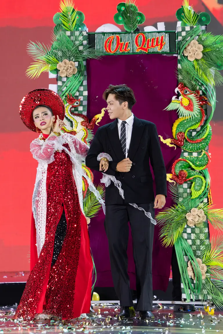 Mai Bảo Hân tái hiện đám cưới miền Tây, tạo không khí sôi động trong đêm bán kết Miss Grand Vietnam 2026 - Ảnh: KIẾNG CẬN STUDIO