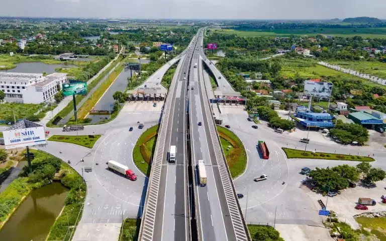 Cao tốc Cầu Giẽ - Ninh Bình. Ảnh: Phương Linh