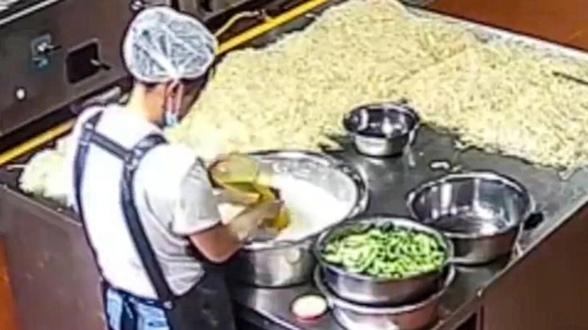 Trường mầm non pha sơn vào thức ăn, 200 trẻ ngộ độc chì