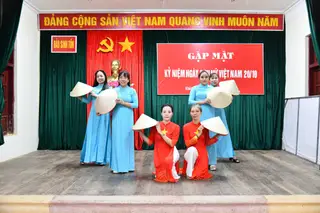 Phụ nữ Đặc khu Trường Sa mừng ngày truyền thống trong tình yêu thương, sẻ chia