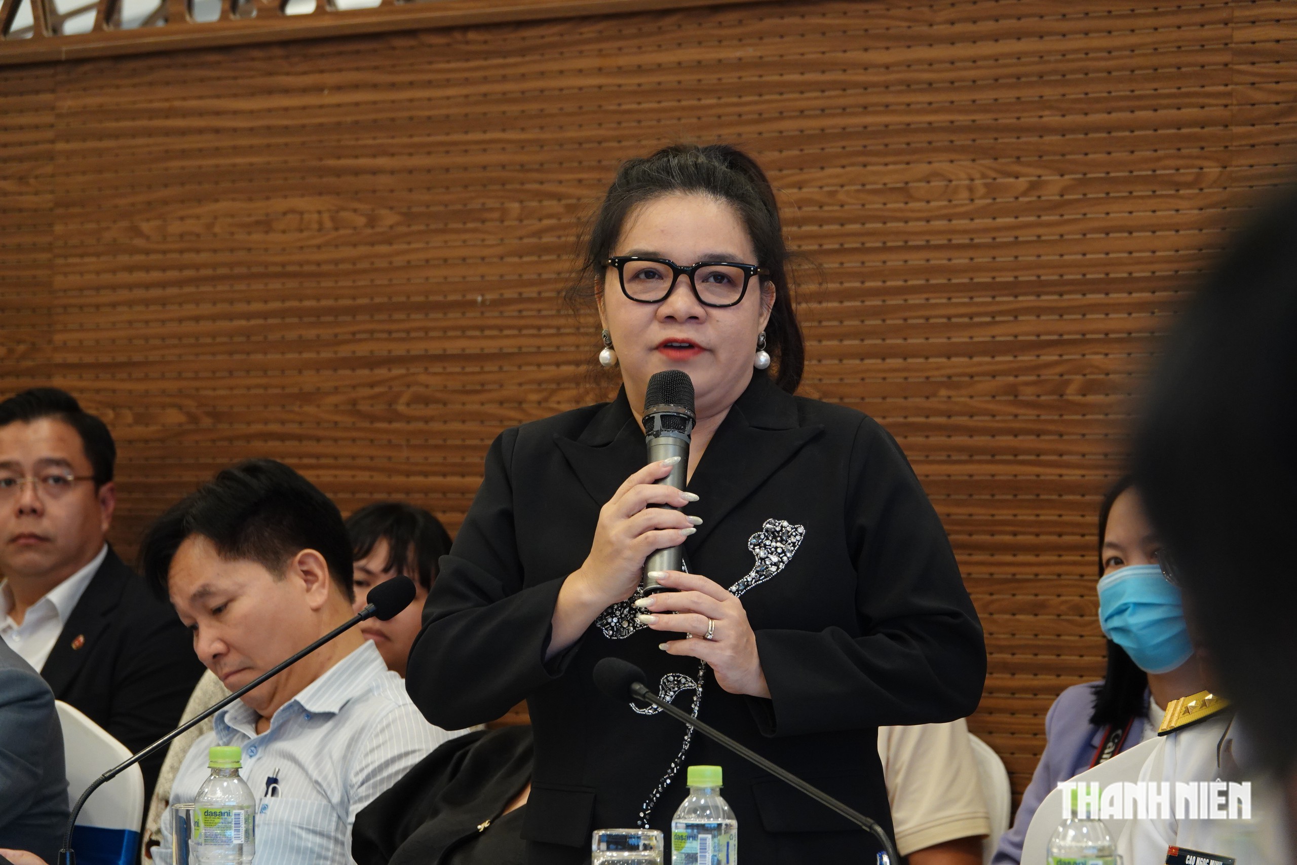 Bà Lâm Thúy Ái, Tổng giám đốc Công ty cổ phần Mebi Farm cho rằng cần có ngân sách dành riêng cho nghiên cứu và hỗ trợ chuyển đổi số, kinh tế tuần hoàn trong nông nghiệp
