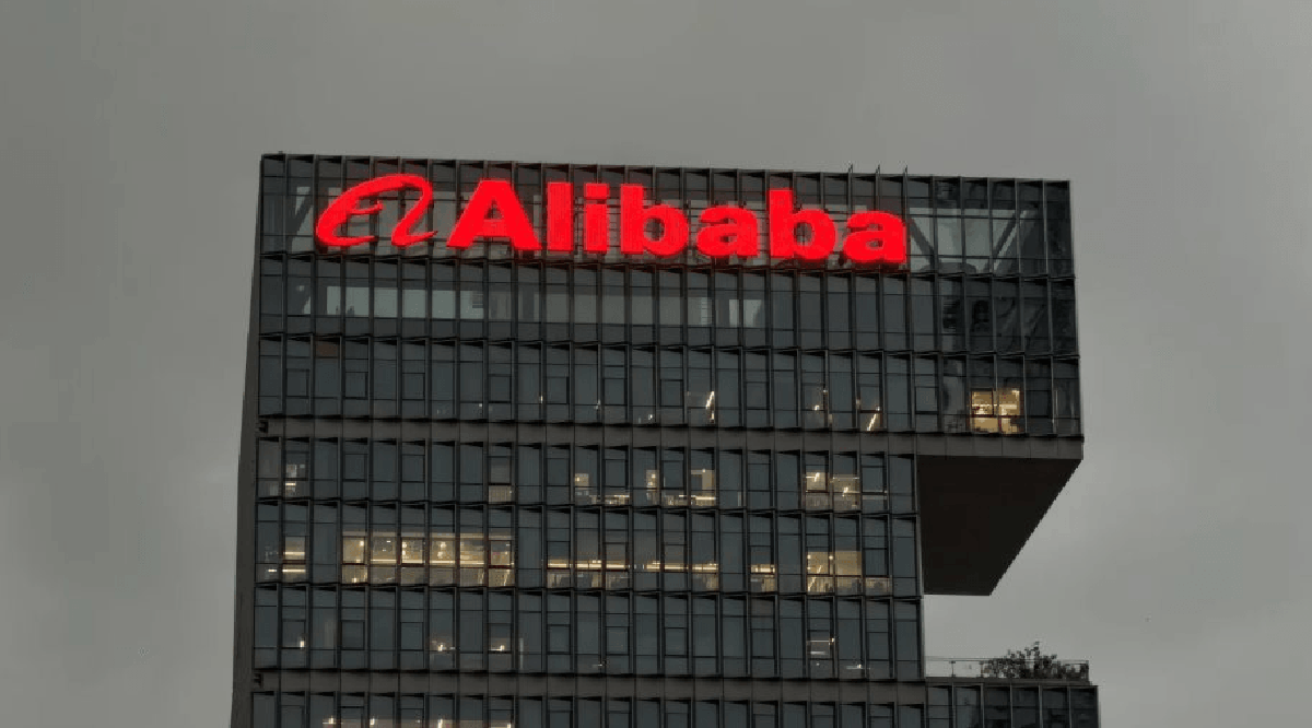 Cổ phiếu Alibaba tăng 3% sau loạt công bố AI: Chip mới mạnh gấp 3 lần, tham vọng 20 GW