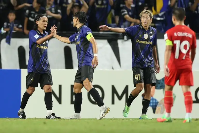 Công an Hà Nội (áo đỏ) thua Gamba Osaka 1-4 ở lượt ra quân vòng phân hạng AFC Champions League Elite 2026-2027 - khu vực châu Á, trên sân Suita, Osaka, Nhật Bản ngày 15/9/2026. Ảnh: AFC