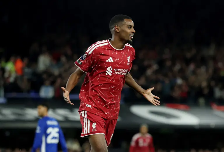 Isak dần lấy lại sự tự tin và khả năng săn bàn như thời còn khoác áo Newcastle