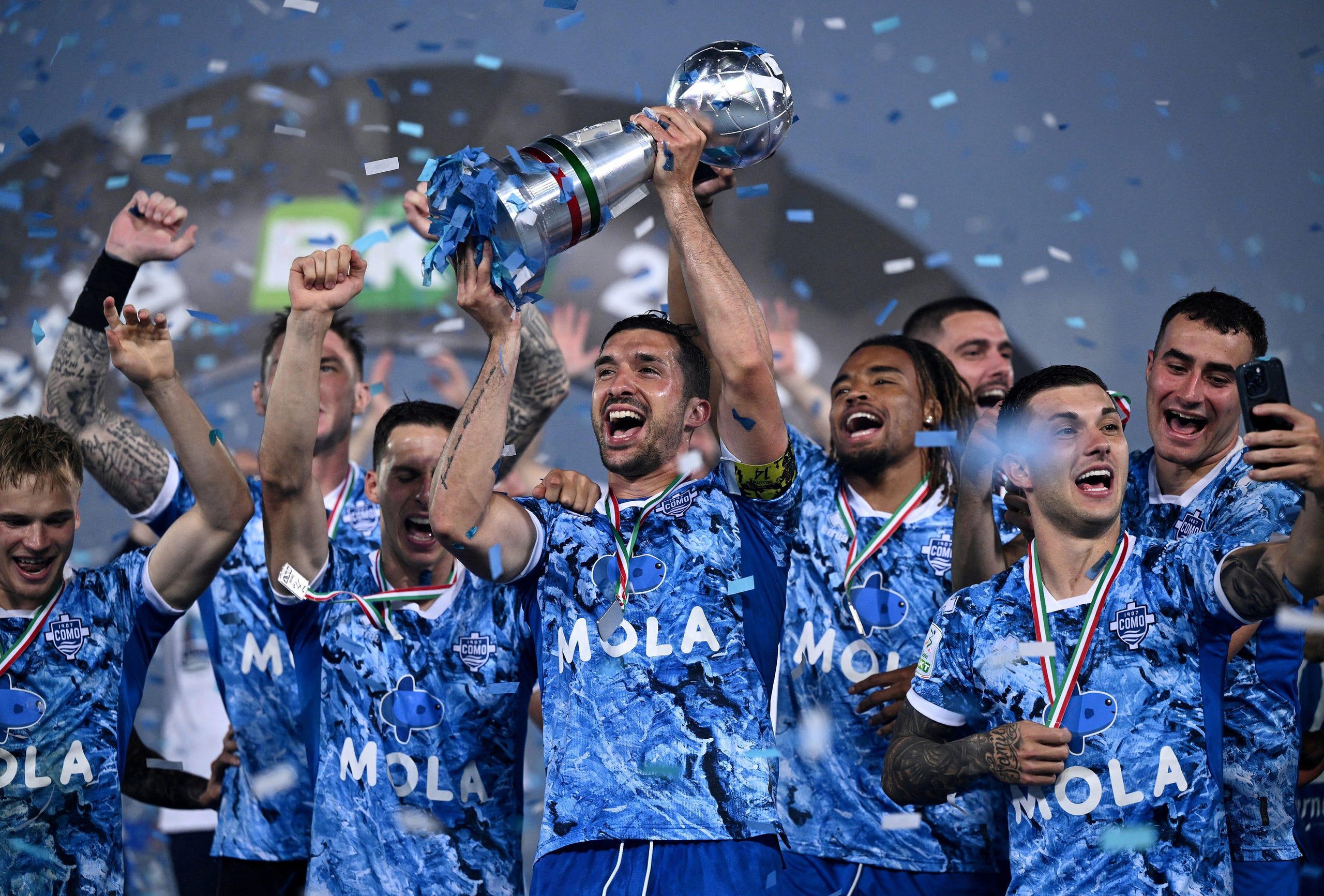 Como đi từ đội bóng hạng thấp đến Champions League - Ảnh: SKY SPORTS