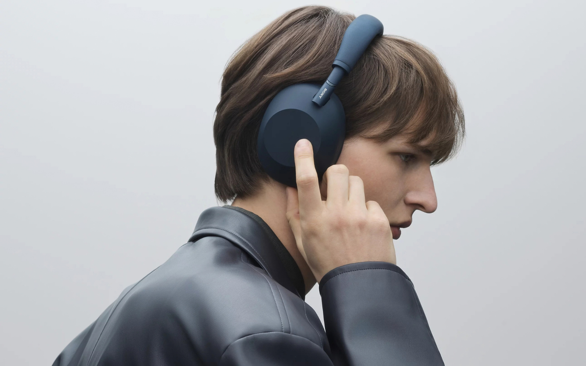 Sony WH-1000XM6 họp online có ổn không khi có mute nhanh và micro điều hướng chùm sóng AI?