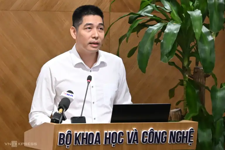 Phó vụ trưởng Kinh tế số và xã hội số Nguyễn Văn Thuật. Ảnh: Trọng Đạt