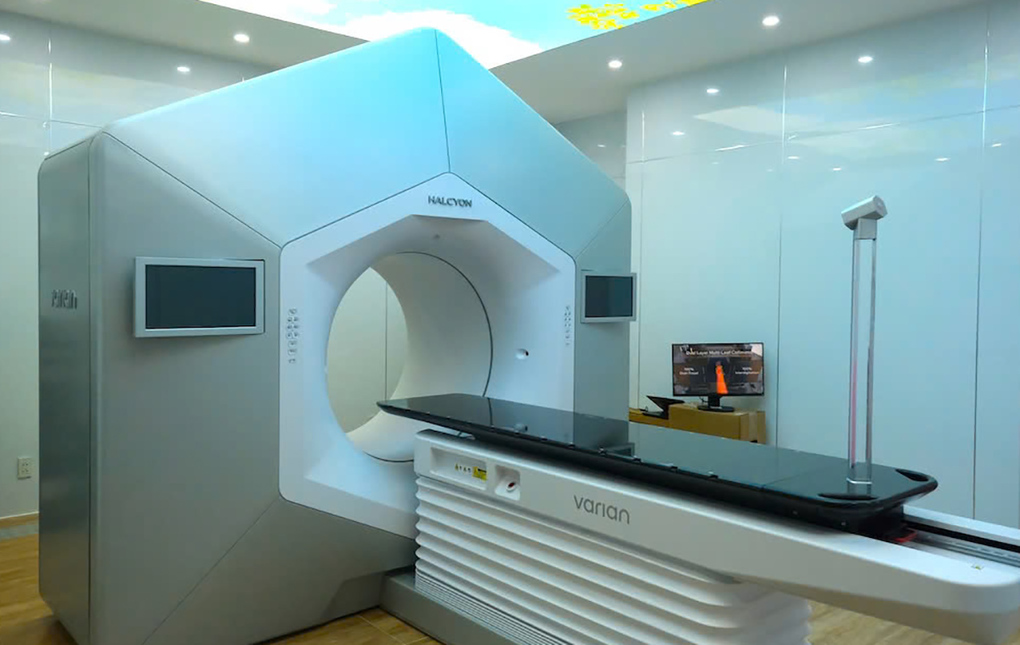 Bệnh viện Ung bướu TP Cần Thơ được lắp đặt hai máy xạ trị ung thư mới, nhưng đến nay chỉ có một máy hoạt động. Ảnh: An Bình