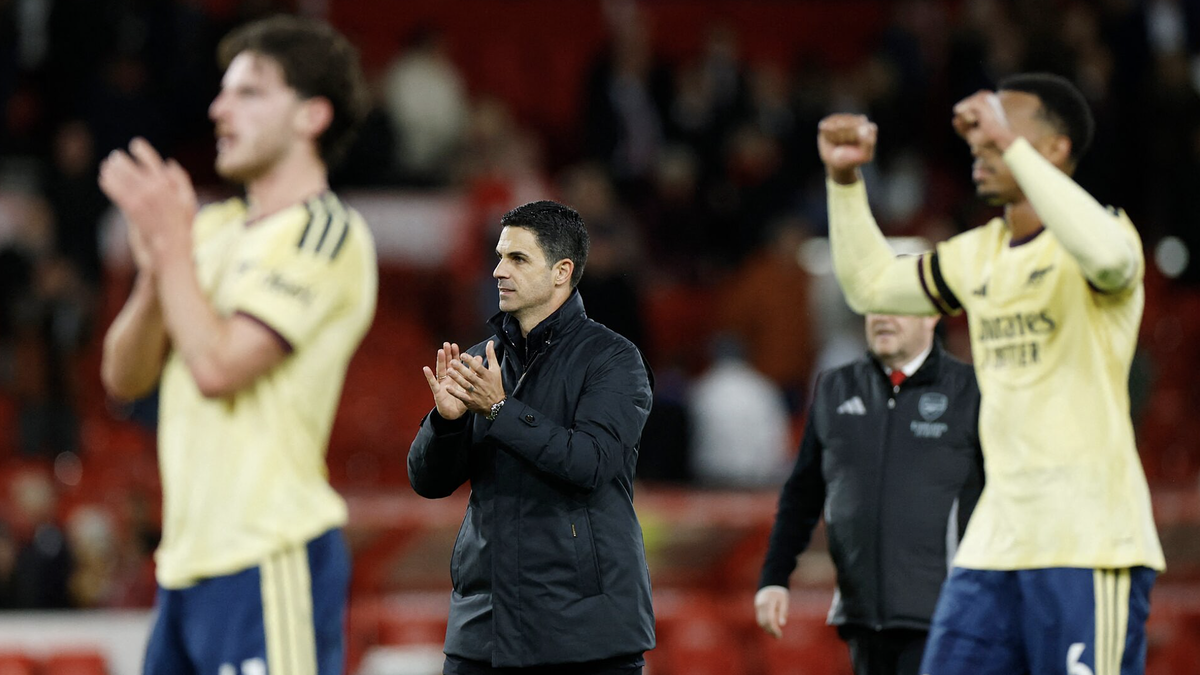 Arteta: 'Forest dựng cả cây thông Noel trước khung thành'