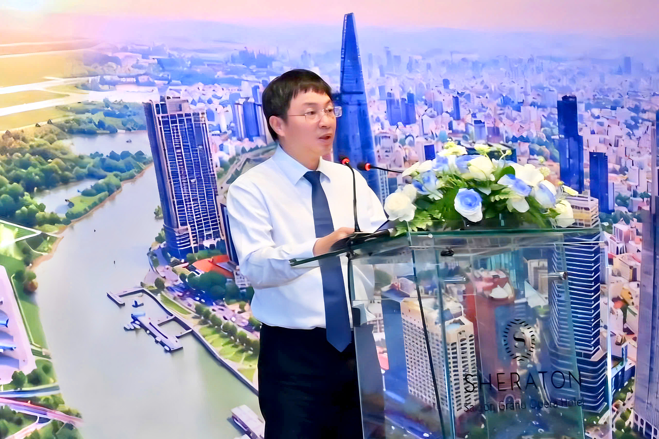 Ông Nguyễn Cao Cường - Chủ tịch Hội đồng quản trị Tổng công ty Cảng hàng không Việt Nam - CTCP (ACV) phát biểu tại buổi lễ - Ảnh: TRƯƠNG LINH