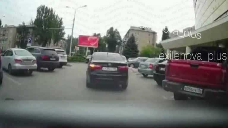 Tên lửa nghi là Storm Shadow lao xuống thành phố Donetsk, tỉnh Donetsk ngày 26/8. Video: X/Exilenova+