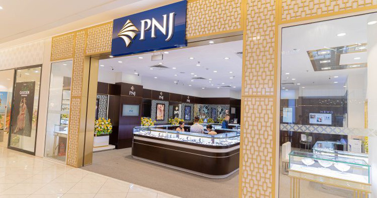 PNJ dự kiến lỗ năm 2026, người thân Chủ tịch Cao Thị Ngọc Dung muốn bán 9 triệu cổ phiếu