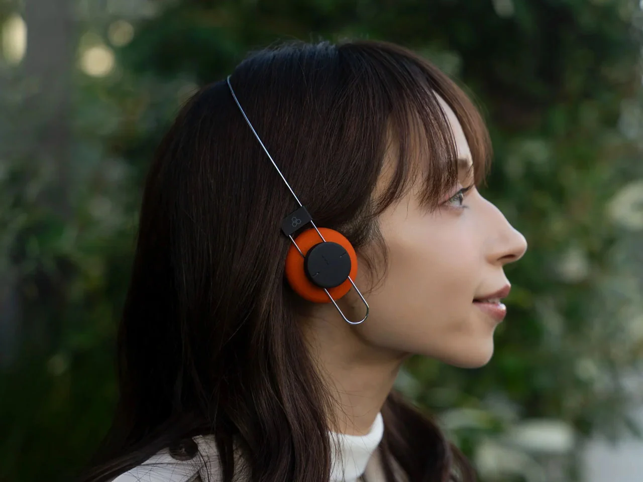 Final Porta: tai nghe không dây 40 gram, headband chỉ còn một sợi dây AirWire | Viết bởi osx
