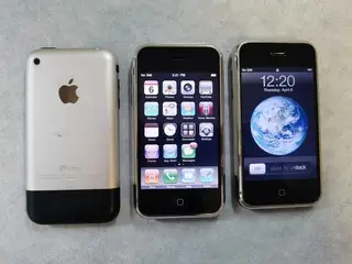 Chiếc iPhone đầu tiên chạy iPhone OS 1