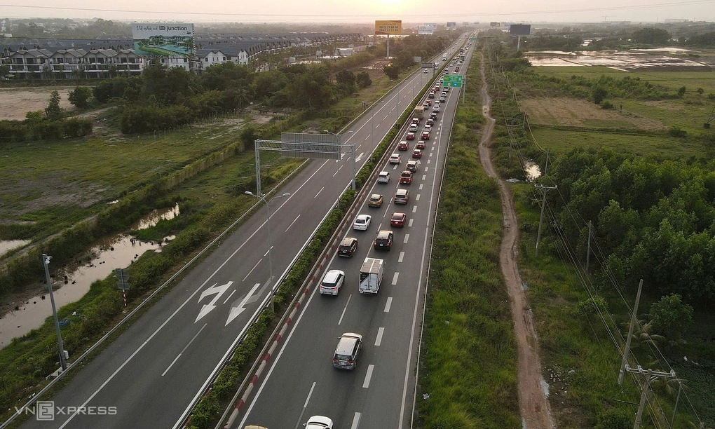 Xe đông trên cao tốc TP HCM - Long Thành, đầu năm 2026. Ảnh: Phước Tuấn