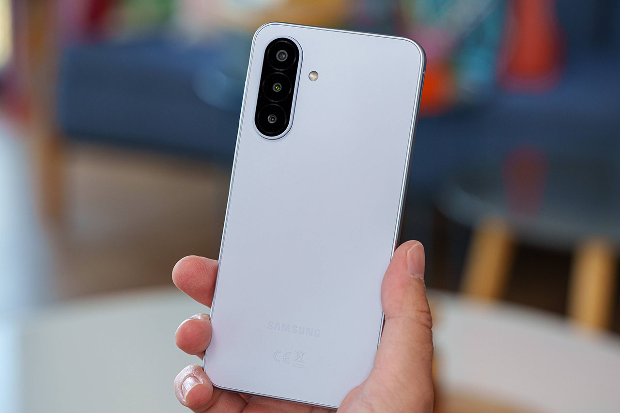 Đánh giá camera 50MP và pin 5.000 mAh trên Galaxy A18: Có đáng giá?