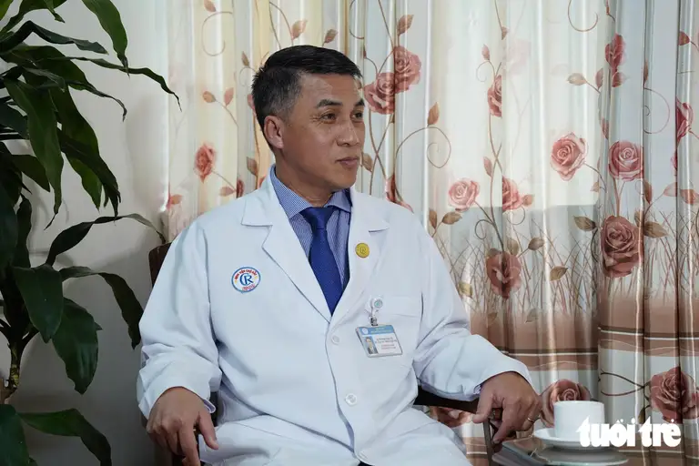 Bác sĩ CKII Phạm Thanh Việt - Giám đốc Bệnh viện Chợ Rẫy: "Chúng ta phải quan tâm đến đời sống tinh thần của người bệnh rất là nhiều" - Ảnh: HỮU DUY