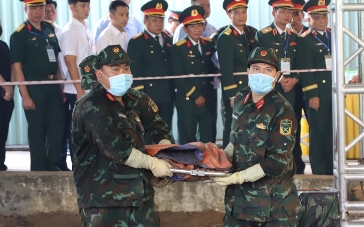 Đà Nẵng: Đưa 3 cha con liệt sĩ về an nghỉ tại nghĩa trang sau hơn nửa thế kỷ- Ảnh 4.