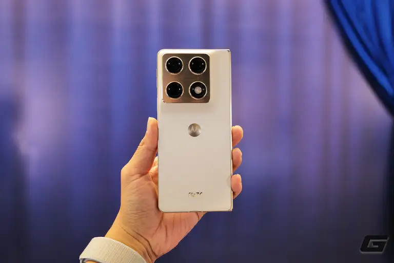Motorola Razr Fold ra mắt Việt Nam: 50 triệu đồng cho tham vọng chen chân vào cuộc chơi smartphone gập cao cấp - Ảnh 14.