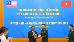Việt Nam đề nghị Malaysia hỗ trợ đào tạo tiếng Anh cho sĩ quan