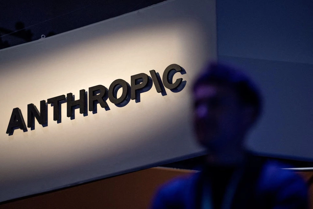 Logo của Anthropic tại hội nghị thượng đỉnh công nghệ Dreamforce 2026 ở San Francisco (Mỹ) ngày 17/9. Ảnh: Reuters