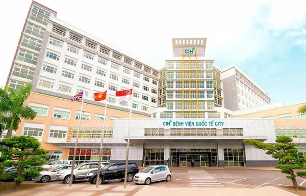 1 bệnh nhân tử vong sau treo sa trễ, đặt túi ngực tại Bệnh viện Quốc tế City. Ảnh: website bệnh viện.