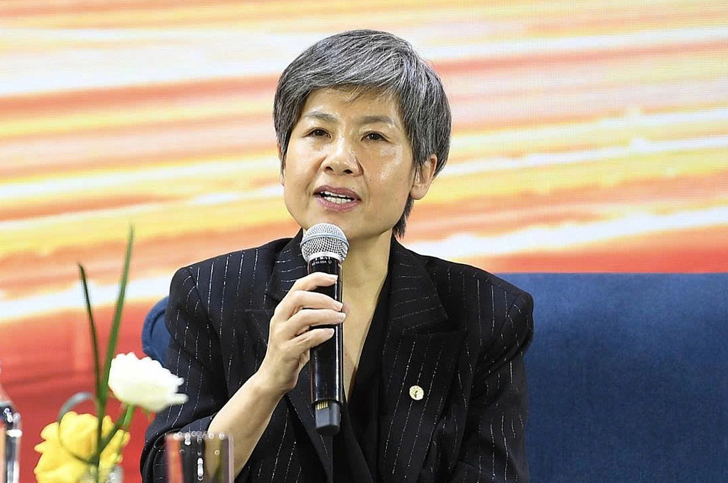 Bà Thái Thị Thanh Hải, Phó chủ tịch Vingroup kiêm Phó chủ tịch VinFast toàn cầu, phát biểu tại hội nghị, ngày 16/10. Ảnh: Hồng Minh