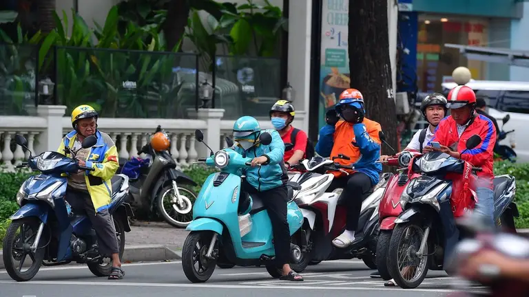 Vòng xoáy thu nhập khiến tài xế công nghệ khó bỏ nghề